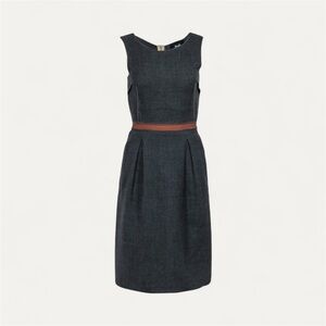 DOLCE & GABBANA Sleeveless
Exposed Ruffled Zipped Size 42
Gray